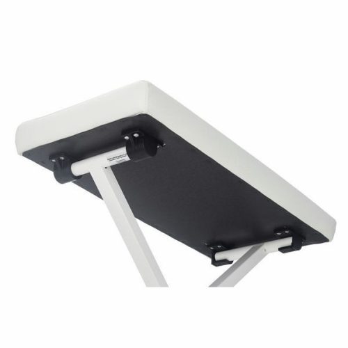 K&M fehér hárfaszék