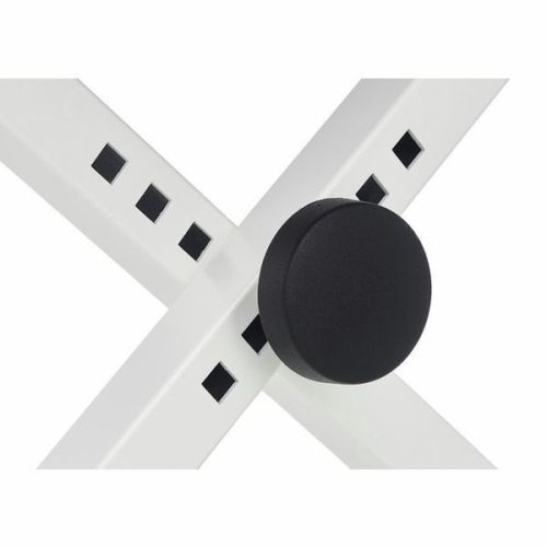 K&M fehér hárfaszék